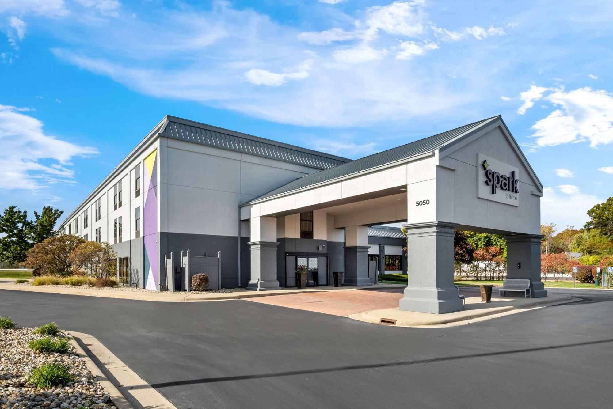 Surestay Plus Hotel By Best Western Stevensville St Joseph Exteriör bild