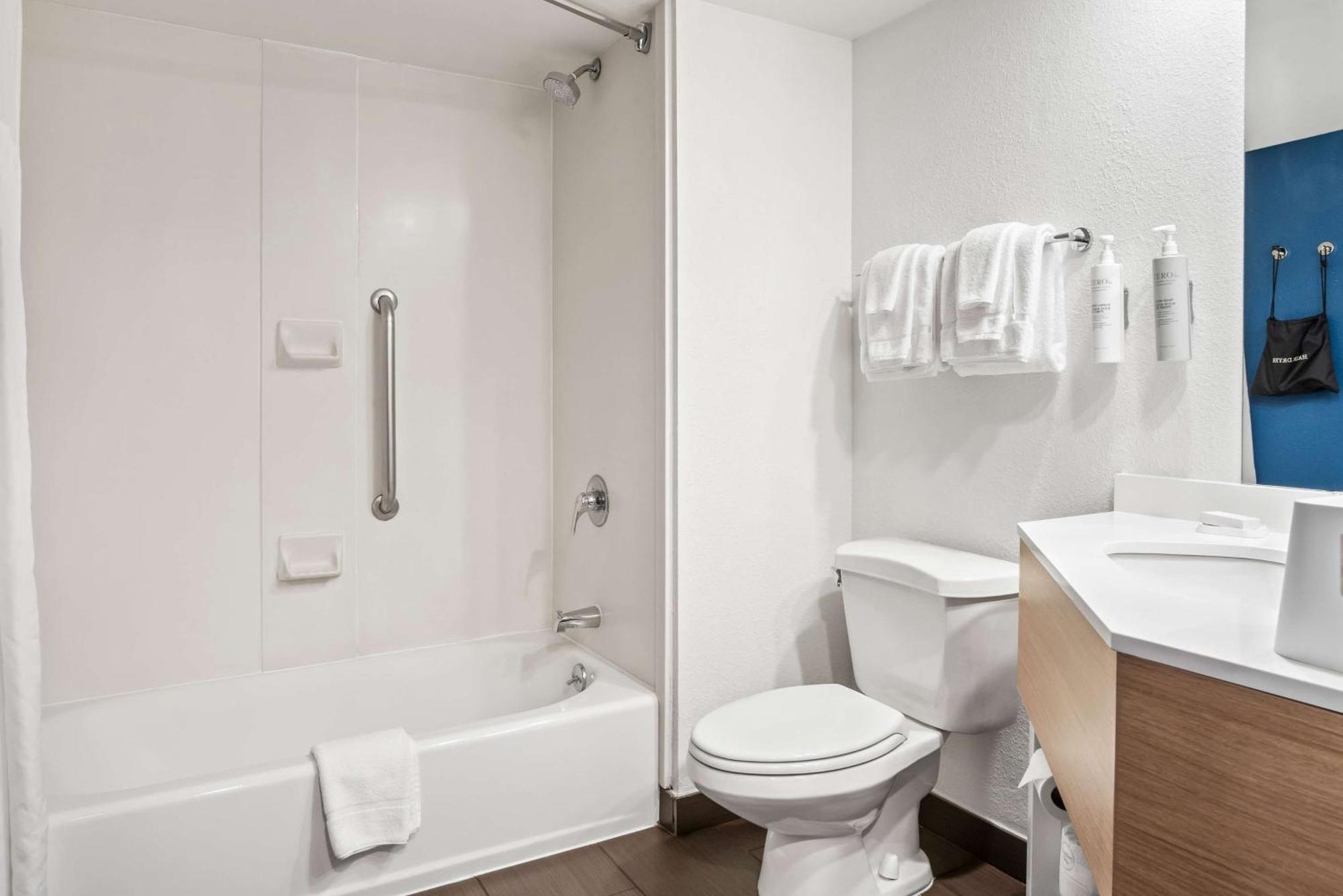 Surestay Plus Hotel By Best Western Stevensville St Joseph Exteriör bild