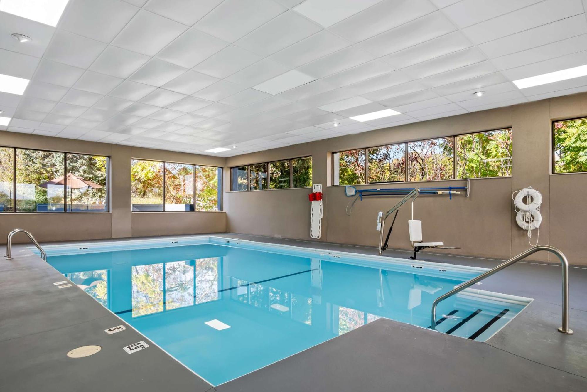 Surestay Plus Hotel By Best Western Stevensville St Joseph Exteriör bild