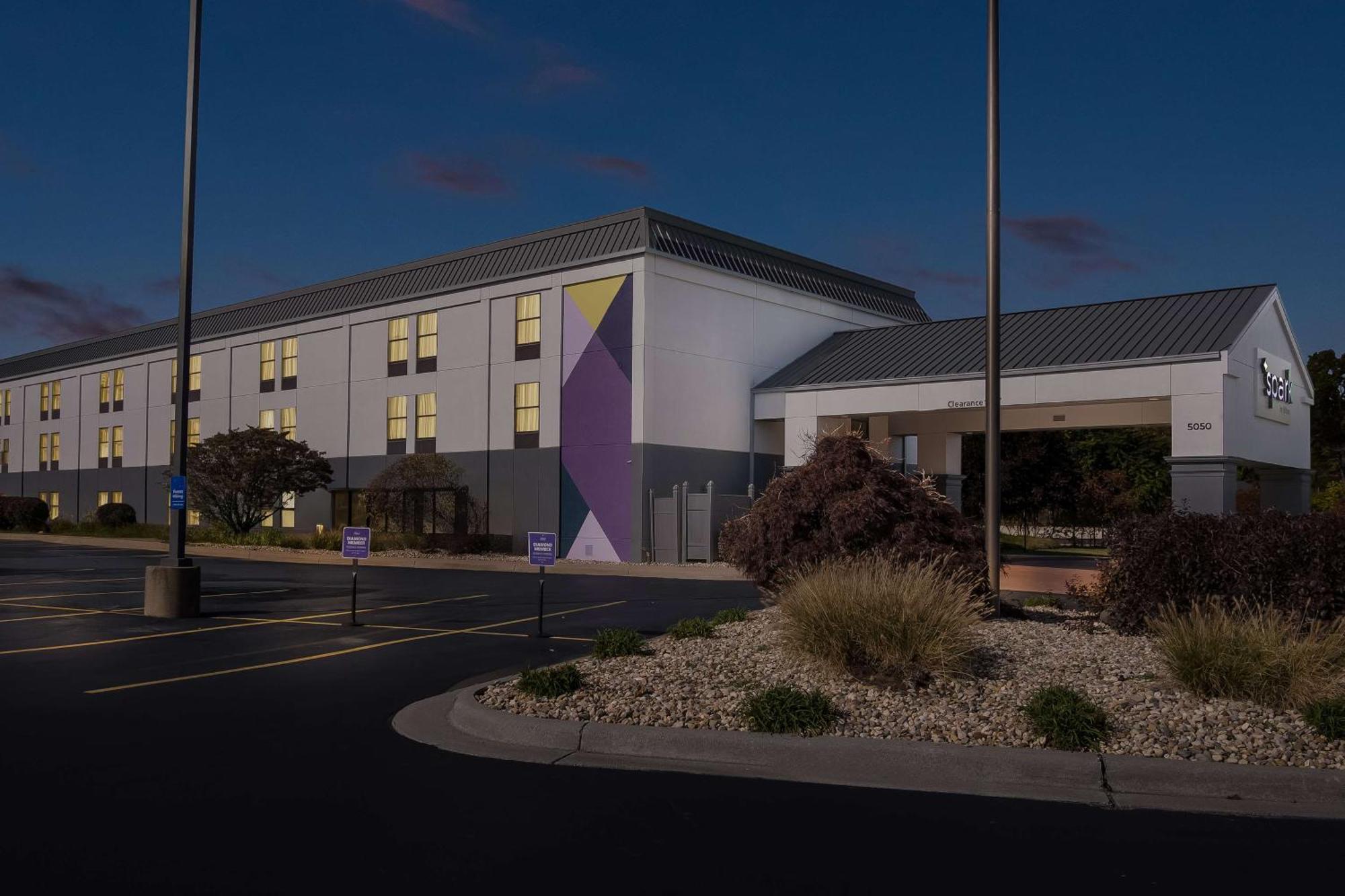 Surestay Plus Hotel By Best Western Stevensville St Joseph Exteriör bild