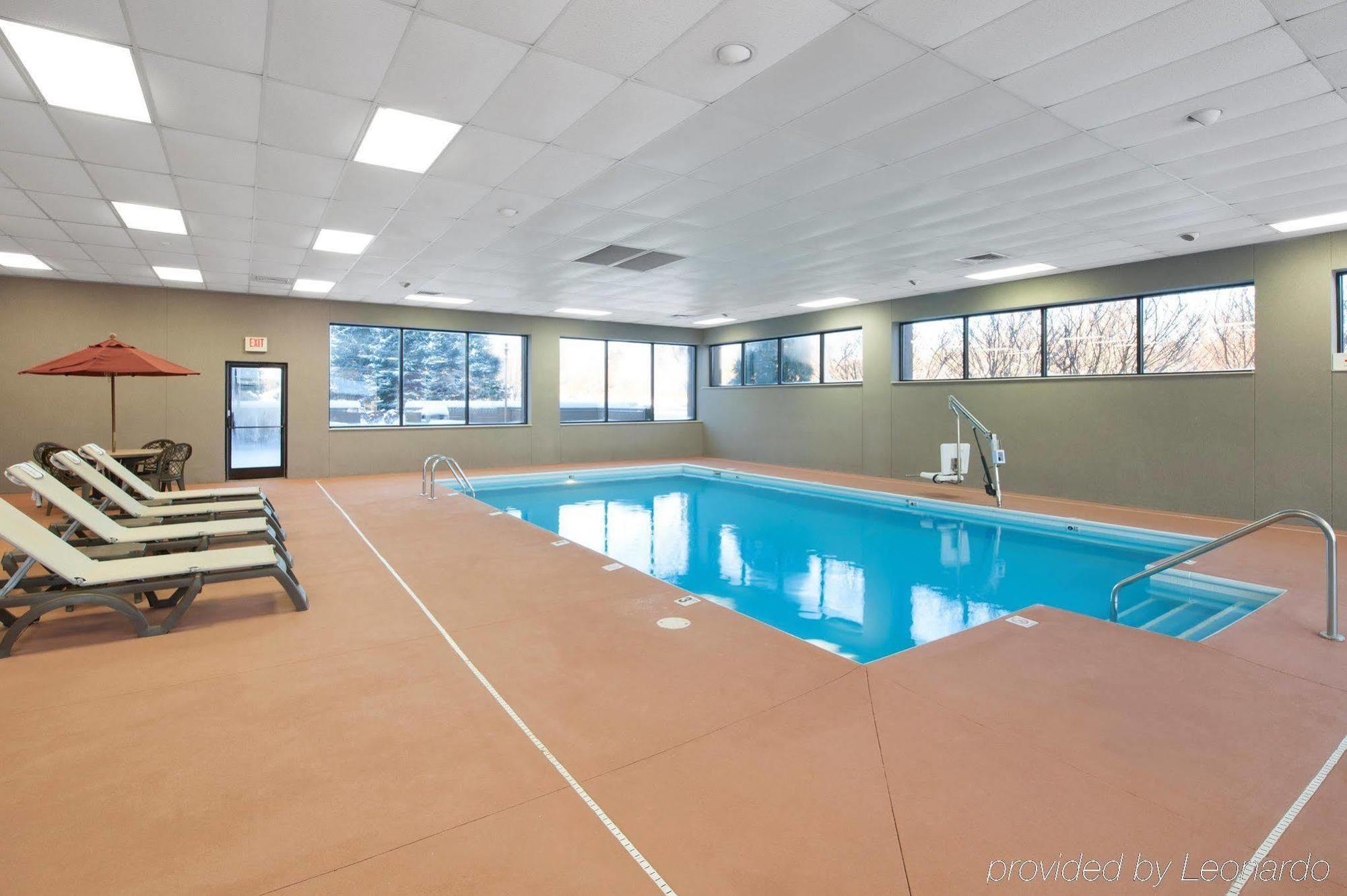 Surestay Plus Hotel By Best Western Stevensville St Joseph Exteriör bild